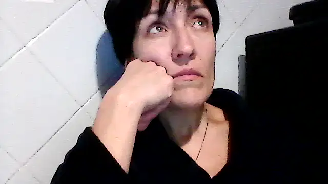 Snapshot of SunnyAmorre chatting on 30, 9, 2025 SunnyAmorre online show from 30, 9, 2025