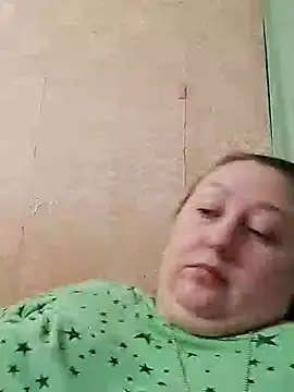 Rini333 online show from 4, 12, 2025