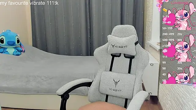 Snapshot of Hot_Mia_ chatting on 13, 3, 2025 Hot Mia online show from 13, 3, 2025