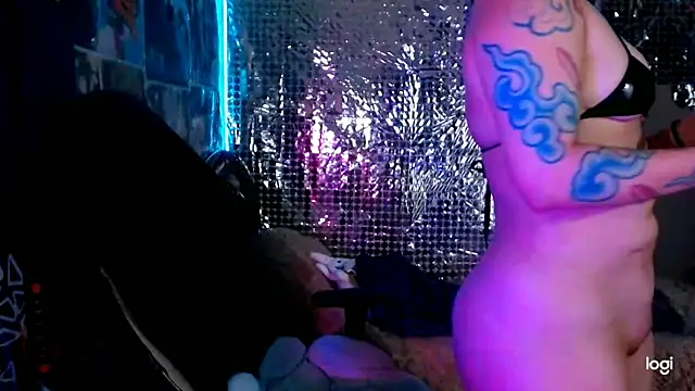 Snapshot of JINX_26 chatting on 11, 11, 2025 JINX 26 online show from 11, 11, 2025