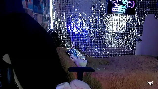 Snapshot of JINX_26 chatting on 23, 11, 2025 JINX 26 online show from 23, 11, 2025