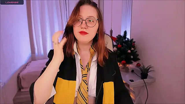 Charmy Gracy online show from 29, 12, 2024