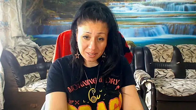 Snapshot of MoistMady chatting on 22, 5, 2026 MoistMady online show from 22, 5, 2026