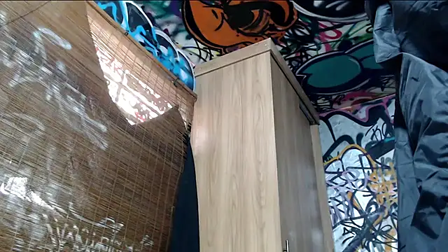 Justin Frank online show from 15, 12, 2025