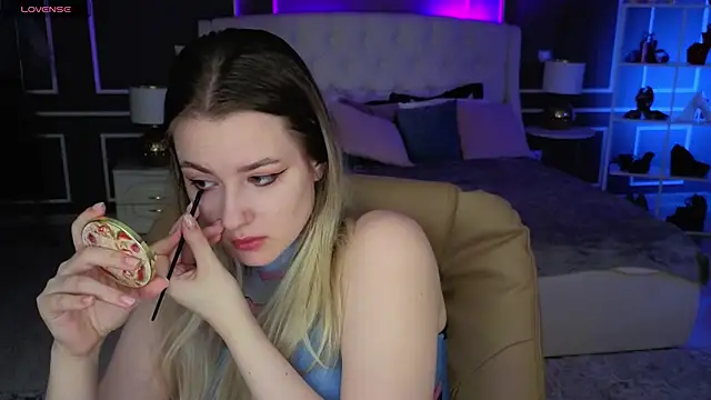 elinanortas online show from 27, 10, 2025