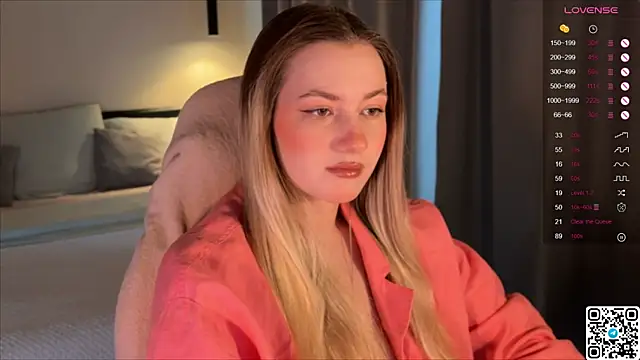 elinanortas online show from 24, 11, 2025