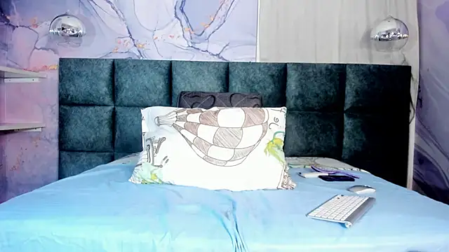 Scarleett 22 online show from 19, 4, 2026