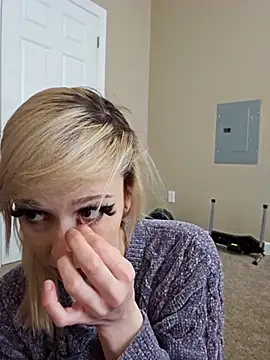 AmethystFoxx online show from 11, 2, 2026