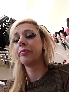 AmethystFoxx online show from 15, 2, 2026