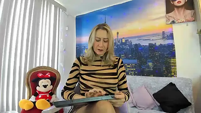 ashleymilf 1 online show from 22, 10, 2025