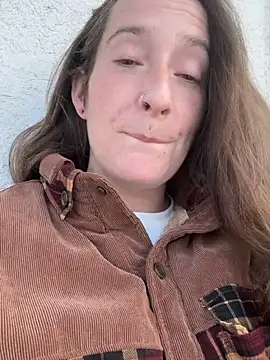 Mini And The Bear online show from 9, 4, 2026