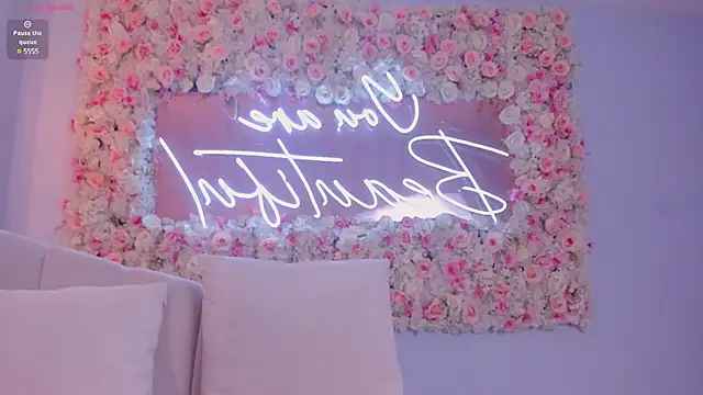 NaomiSainz online show from 18, 2, 2025