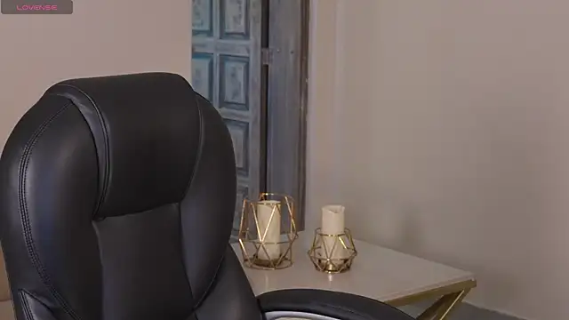 NaomiSainz online show from 21, 12, 2025