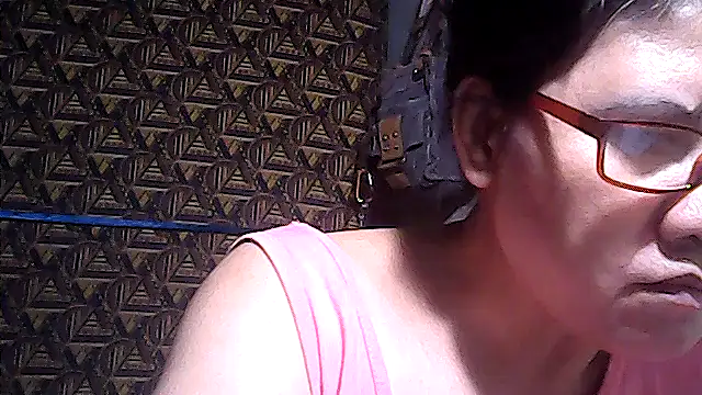 Snapshot of sweetsosie18 chatting on 29, 4, 2026 sweetsosie18 online show from 29, 4, 2026