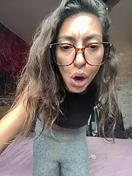 amanilouve online show from 12, 3, 2026