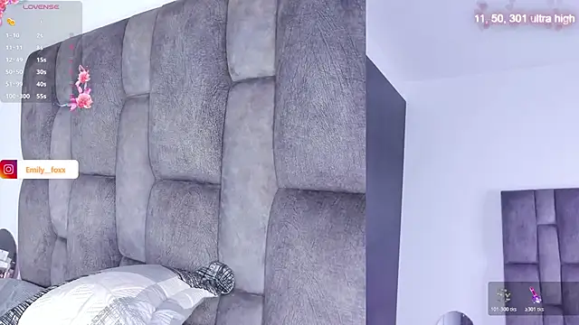 Snapshot of emily_fox1 chatting on 8, 7, 2026 emily fox1 online show from 8, 7, 2026
