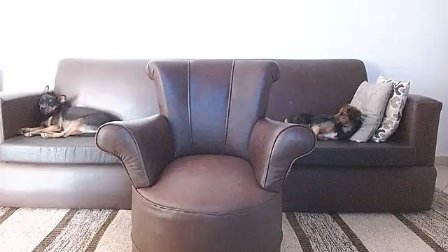 Linda1975 online show from 22, 3, 2025