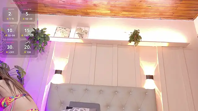 Snapshot of nicol_snow chatting on 8, 11, 2025 nicol snow online show from 8, 11, 2025