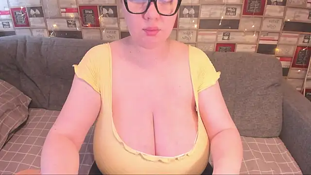 Snapshot of VickyBoobs chatting on 12, 2, 2025 VickyBoobs online show from 12, 2, 2025