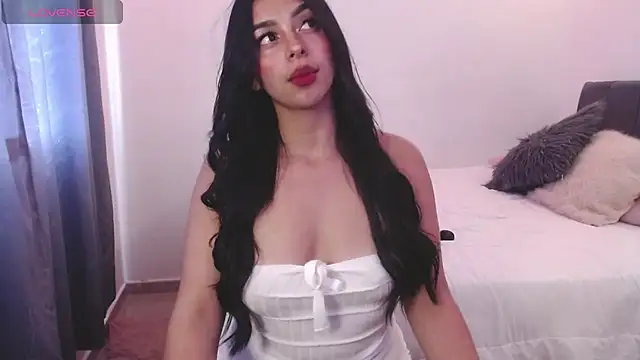 Melaniie01 online show from 9, 4, 2026