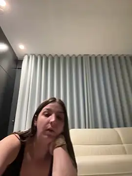 DoriDeluxe66 online show from 12, 2, 2025