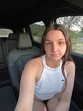 DoriDeluxe66 online show from 14, 2, 2025