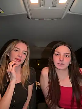 DoriDeluxe66 online show from 22, 3, 2025