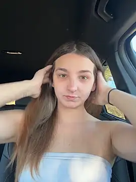 DoriDeluxe66 online show from 24, 9, 2025