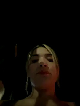 Snapshot of Sarita-candy chatting on 20, 12, 2025 Sarita-candy online show from 20, 12, 2025