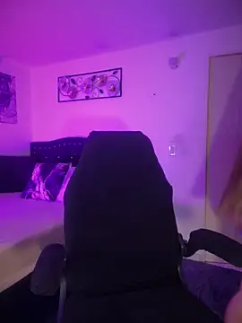 carolina16love online show from 25, 2, 2026