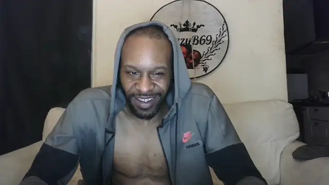 CuzzyB69 online show from 16, 4, 2026