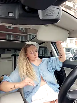 Bondgirl 013 online show from 15, 10, 2025