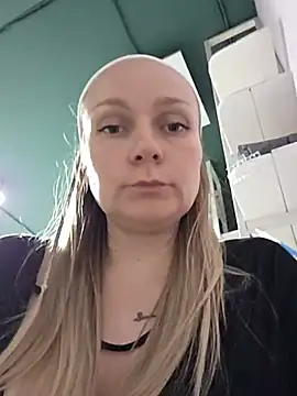 Snapshot of Bondgirl_013 chatting on 30, 5, 2026 Bondgirl 013 online show from 30, 5, 2026
