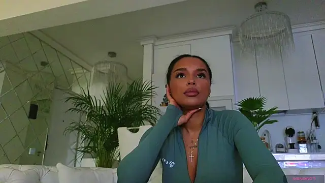 KimiBrown online show from 18, 12, 2025