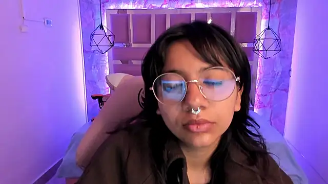 Nami usagi online show from 10, 12, 2024