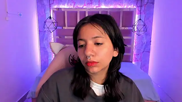 Nami usagi online show from 16, 12, 2024