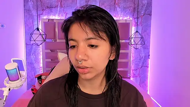 Nami usagi online show from 22, 12, 2024