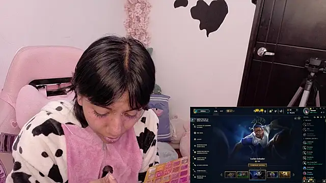 Snapshot of Nami_usagi chatting on 10, 7, 2026 Nami usagi online show from 10, 7, 2026