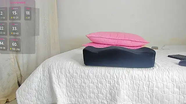 caroline tovar online show from 7, 12, 2024