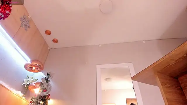 bonie lov online show from 21, 12, 2024