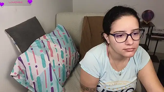 Snapshot of blue__moon_ chatting on 3, 2, 2026 blue moon online show from 3, 2, 2026