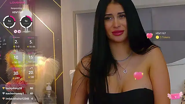 EmyLaveau online show from 1, 2, 2025