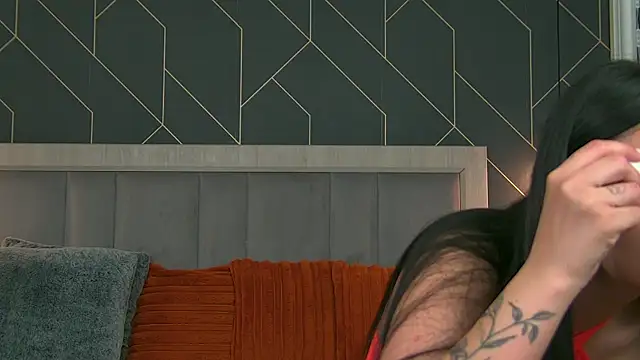 EmyLaveau online show from 21, 4, 2026