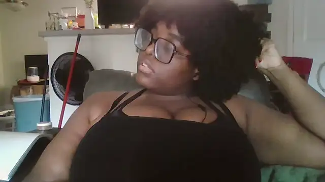 MissCC99 online show from 6, 10, 2025