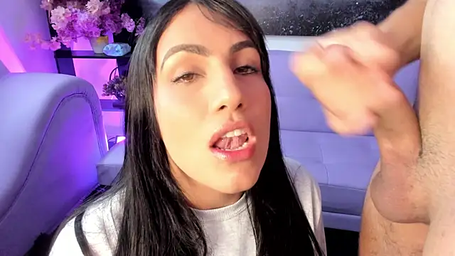 Snapshot of brianna_sexy00 chatting on 1, 8, 2026 brianna sexy00 online show from 1, 8, 2026