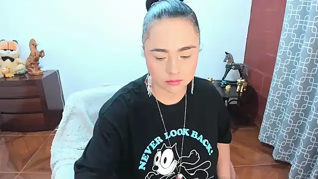 lusciousxxx online show from 8, 4, 2026