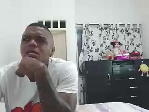 Snapshot of hot_and_naughty_latin chatting on 21, 1, 2025 hot and naughty latin online show from 21, 1, 2025