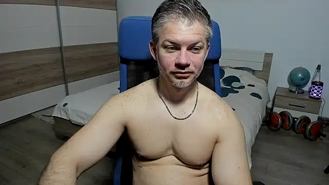 Snapshot of RobbyShawz chatting on 20, 4, 2026 RobbyShawz online show from 20, 4, 2026