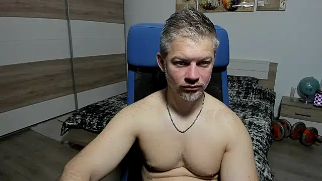 Snapshot of RobbyShawz chatting on 17, 5, 2026 RobbyShawz online show from 17, 5, 2026