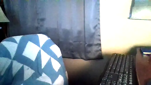 Snapshot of JoJoMonroe84 chatting on 8, 5, 2026 JoJoMonroe84 online show from 8, 5, 2026